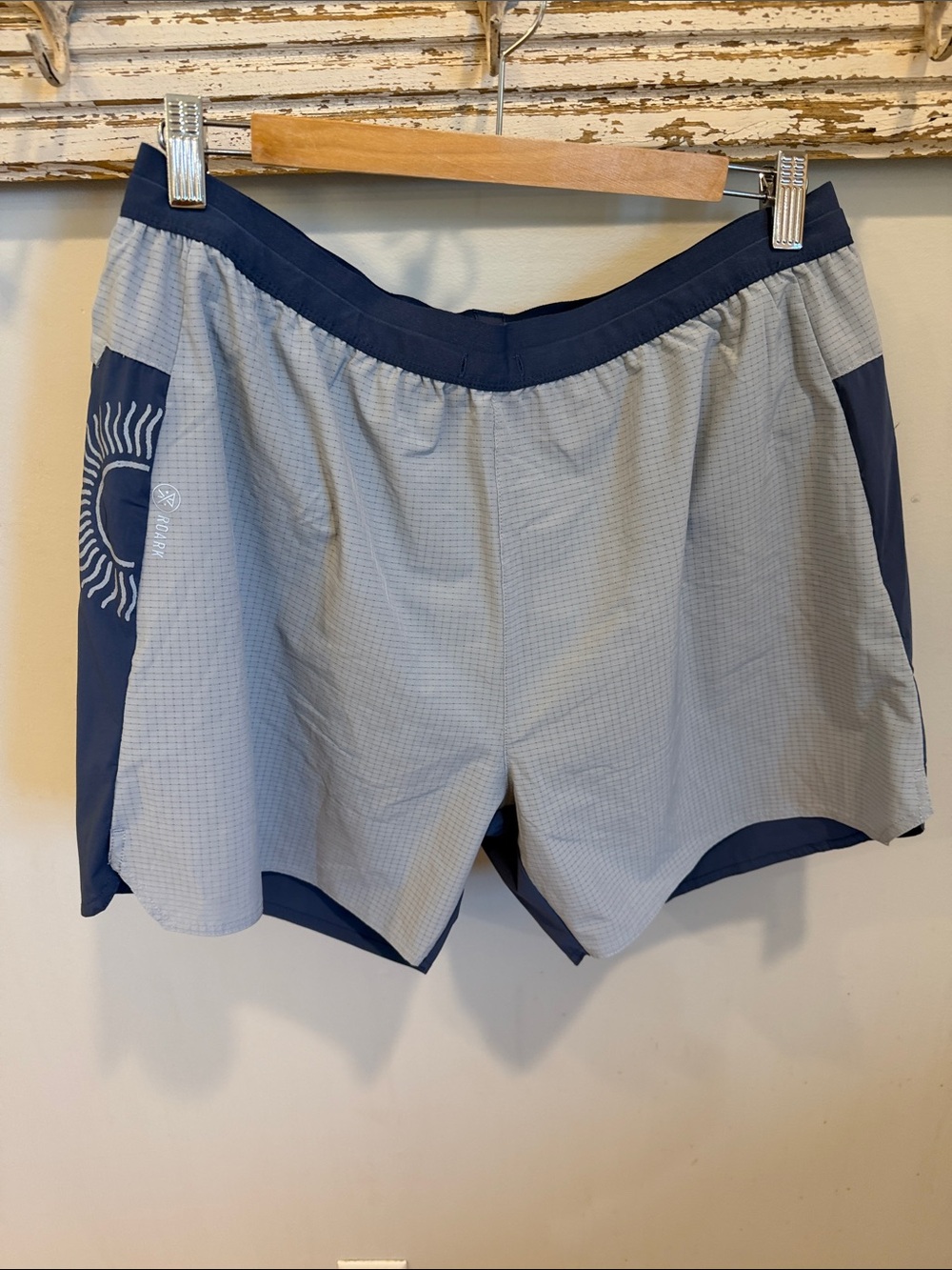 Roark Run Amok Alta Light Short 5” Size XL